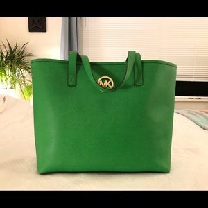 Michael Kors Jet Set Travel Tote